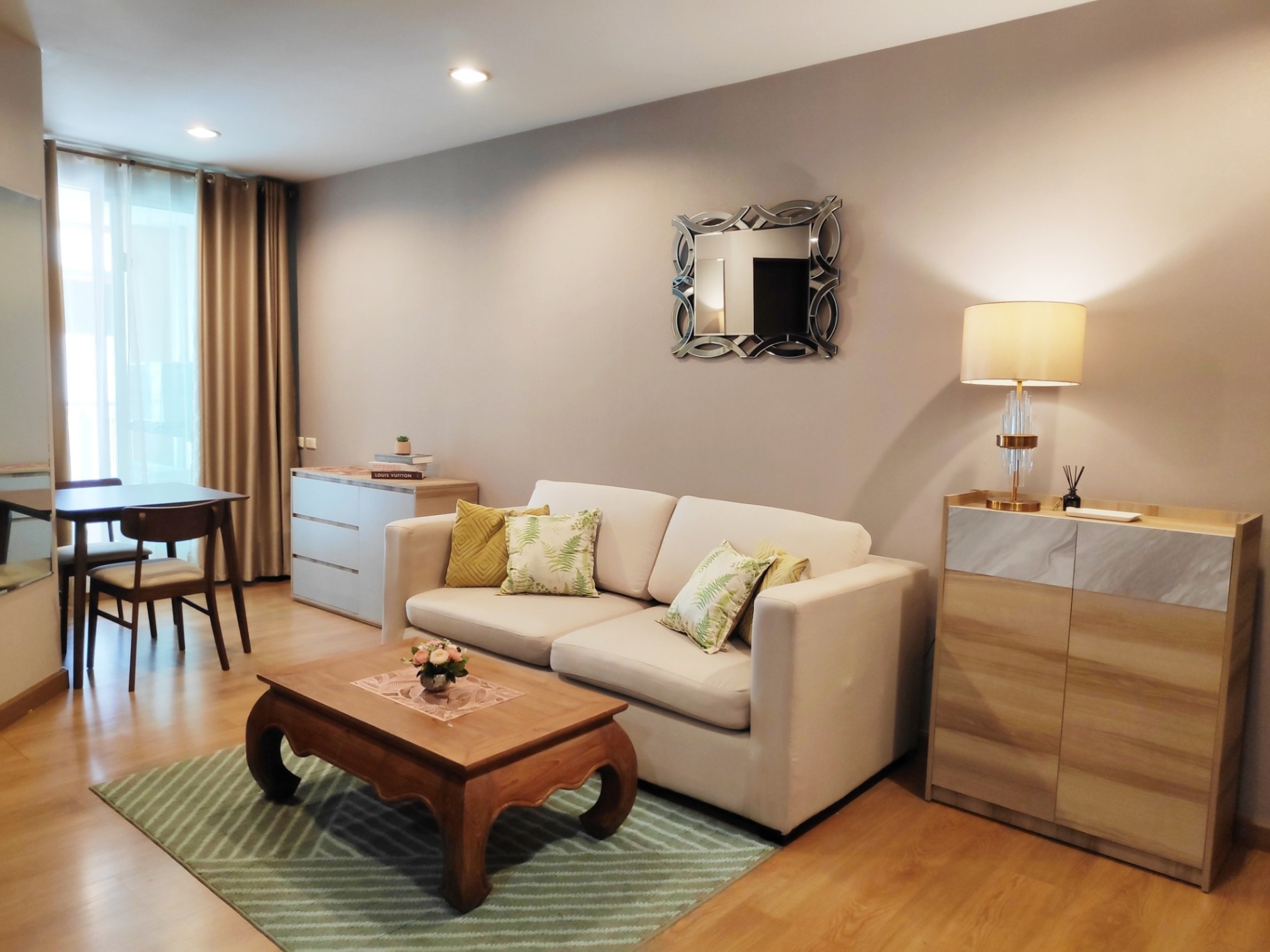 The Address Sukhumvit 42 - Image 1