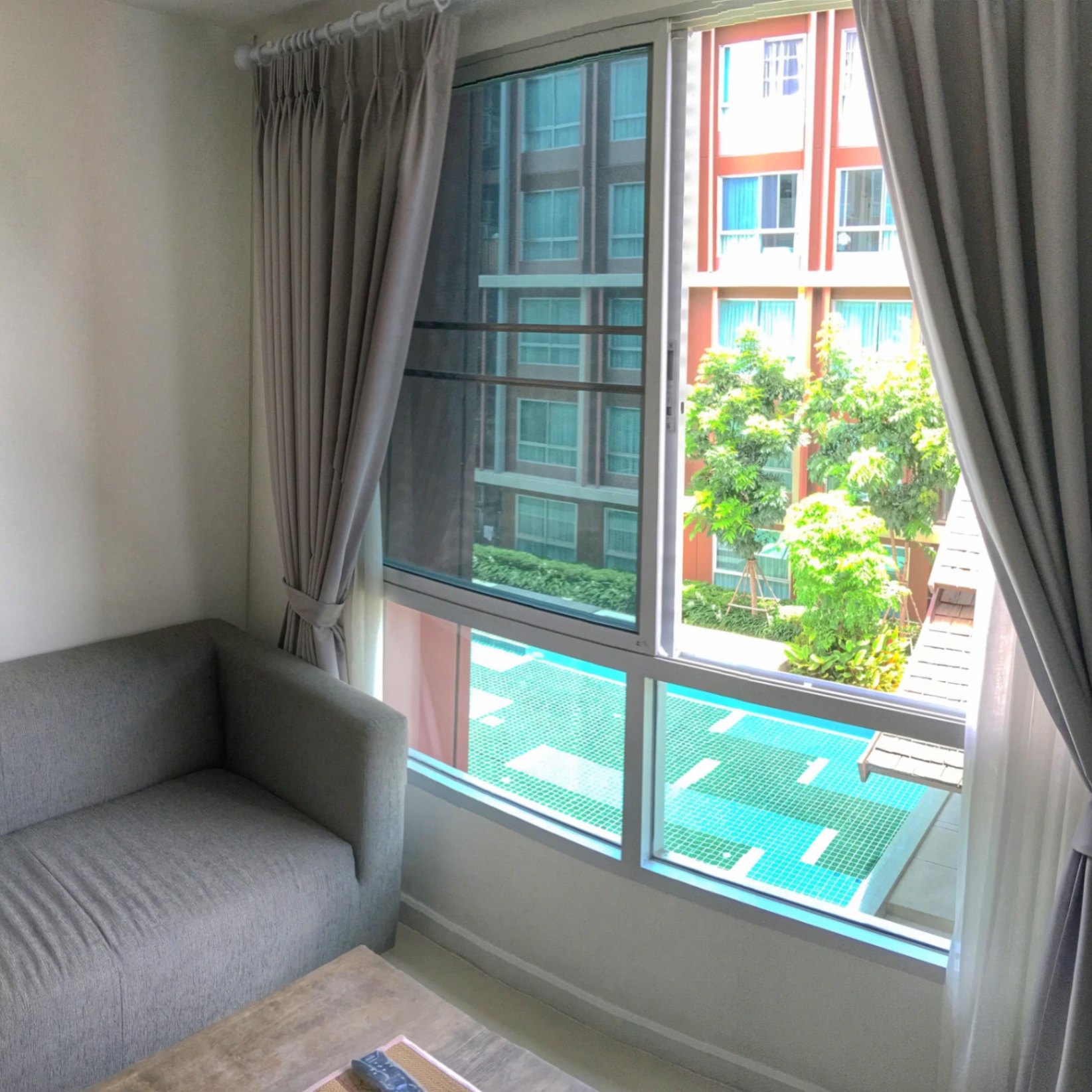 D VIENG Santitham - Image 3
