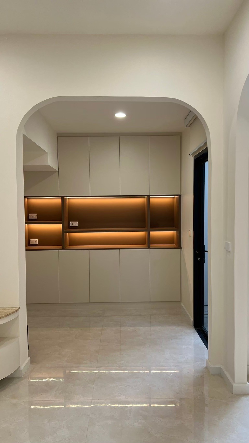 3 Bedroom Townhouse For Sale in Bang Phongphang, Yan Nawa, Bangkok - Image 7