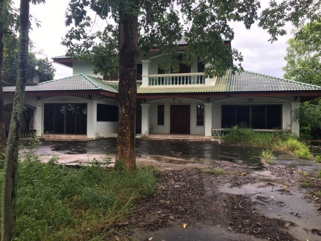 6 Bedroom House For Sale in Saraphi, Saraphi, Chiang Mai - Image 1