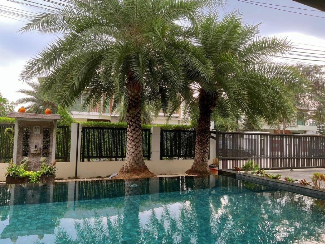 5 Bedroom House For Sale in Racha Thewa, Bang Phli, Samut Prakan - Image 4