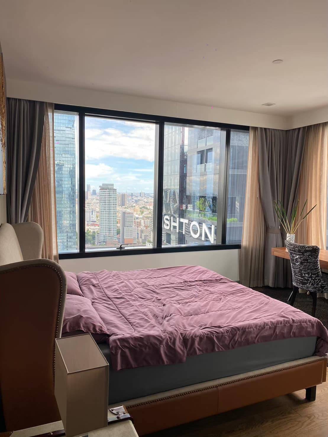 M Silom - Image 15