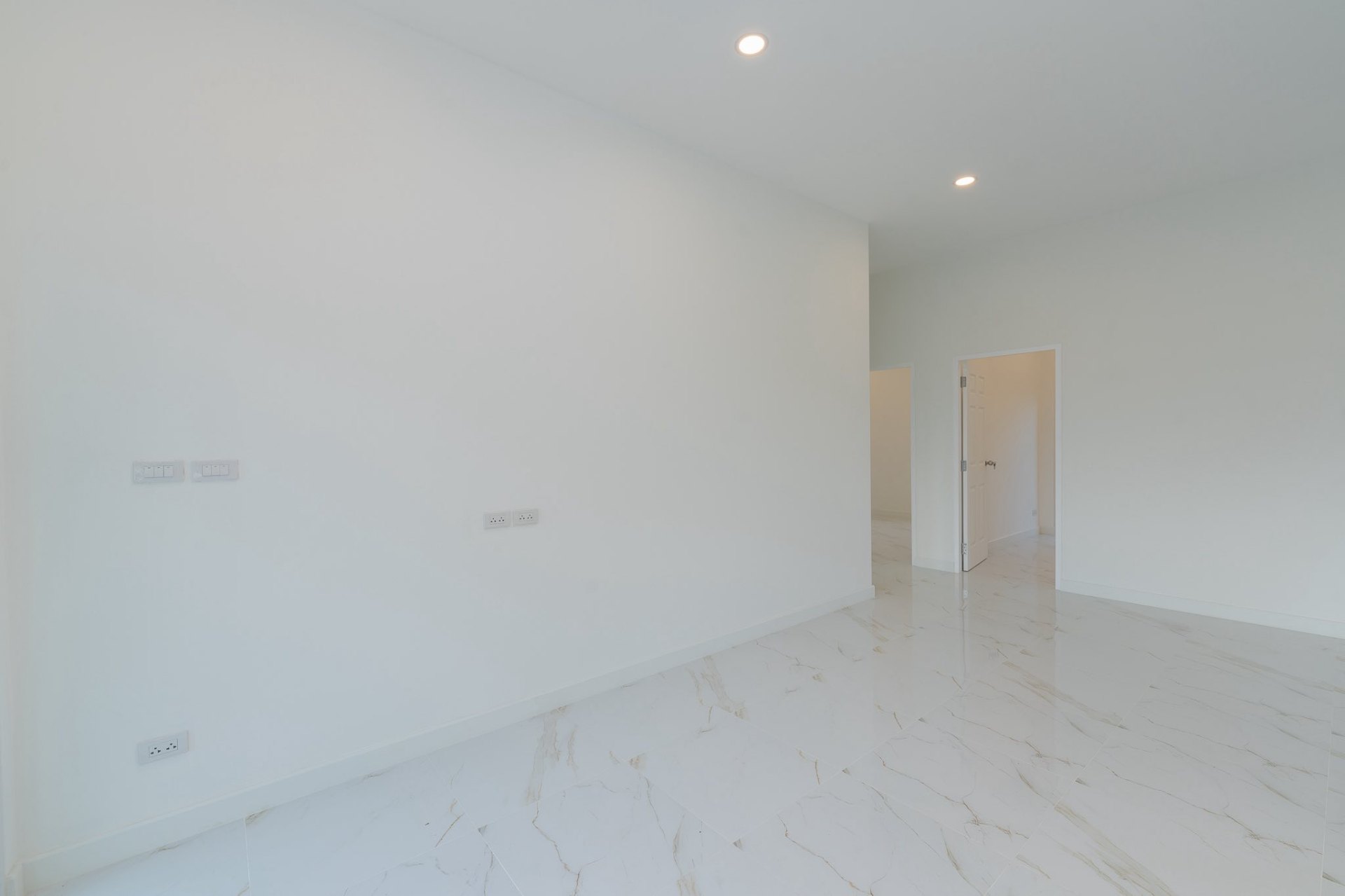 3 Bedroom House For Sale in Pa Phai, San Sai, Chiang Mai - Image 8