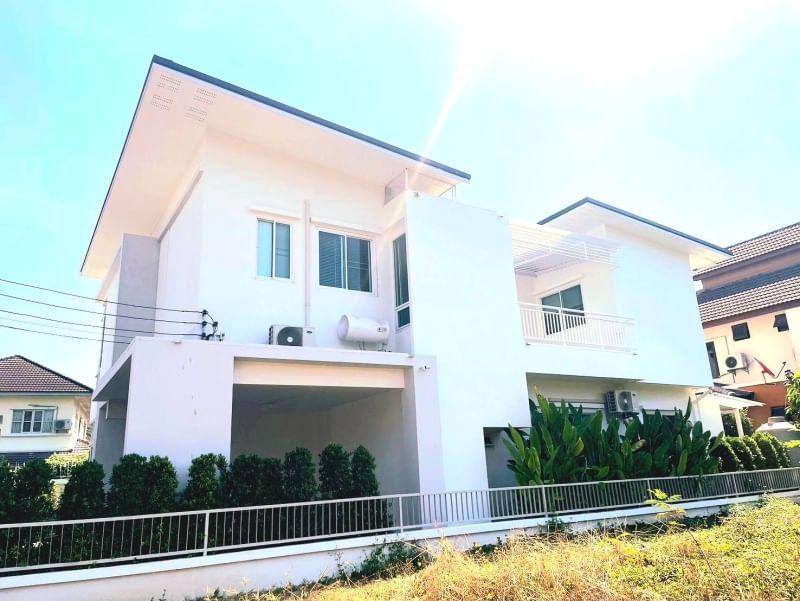 Land and Houses Park San Sai - Image 14
