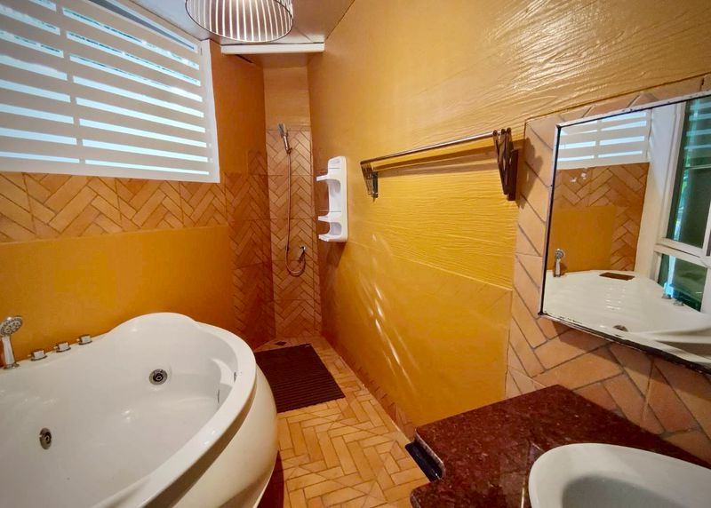 7 Bedroom House For Sale in Tha Sala, Mueang Chiang Mai, Chiang Mai - Image 11