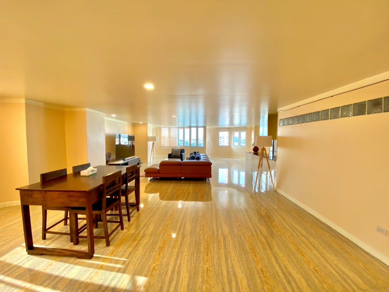 Nakornping Condo - Image 8