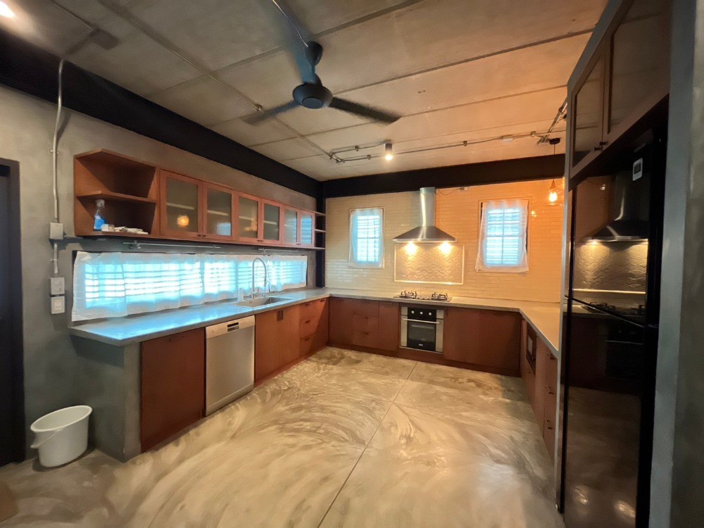 3 Bedroom Condo For Rent in Phra Khanong Nuea, Vadhana, Bangkok - Image 31