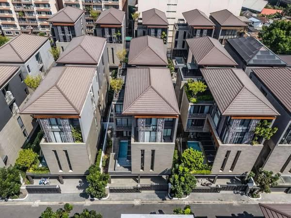 Anina Villa Sathorn-Yenakart - Image 1