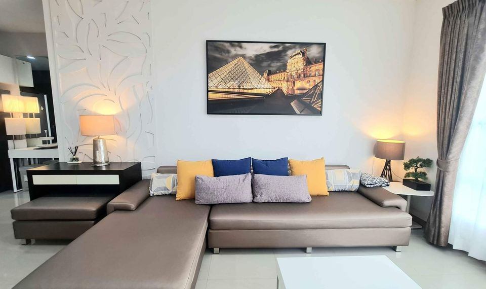 Citismart Sukhumvit 18 Condominium - Image 1