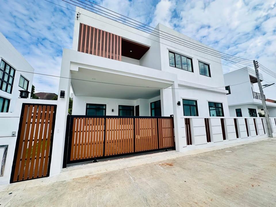 4 ห้องนอน บ้านเดี่ยว สำหรับเช่า ใน แม่เหียะ, เมืองเชียงใหม่, เชียงใหม่ - Image 1