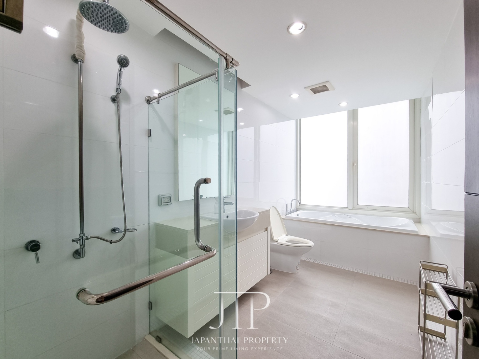 Siri Residence - Image 6