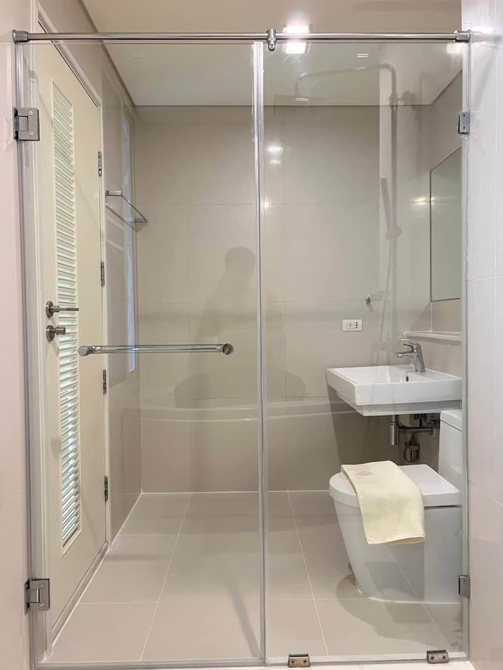 Ivy Thonglor 23 - Image 16