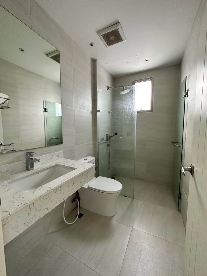 5 Bedroom House For Rent in San Phak Wan, Hang Dong, Chiang Mai - Image 17