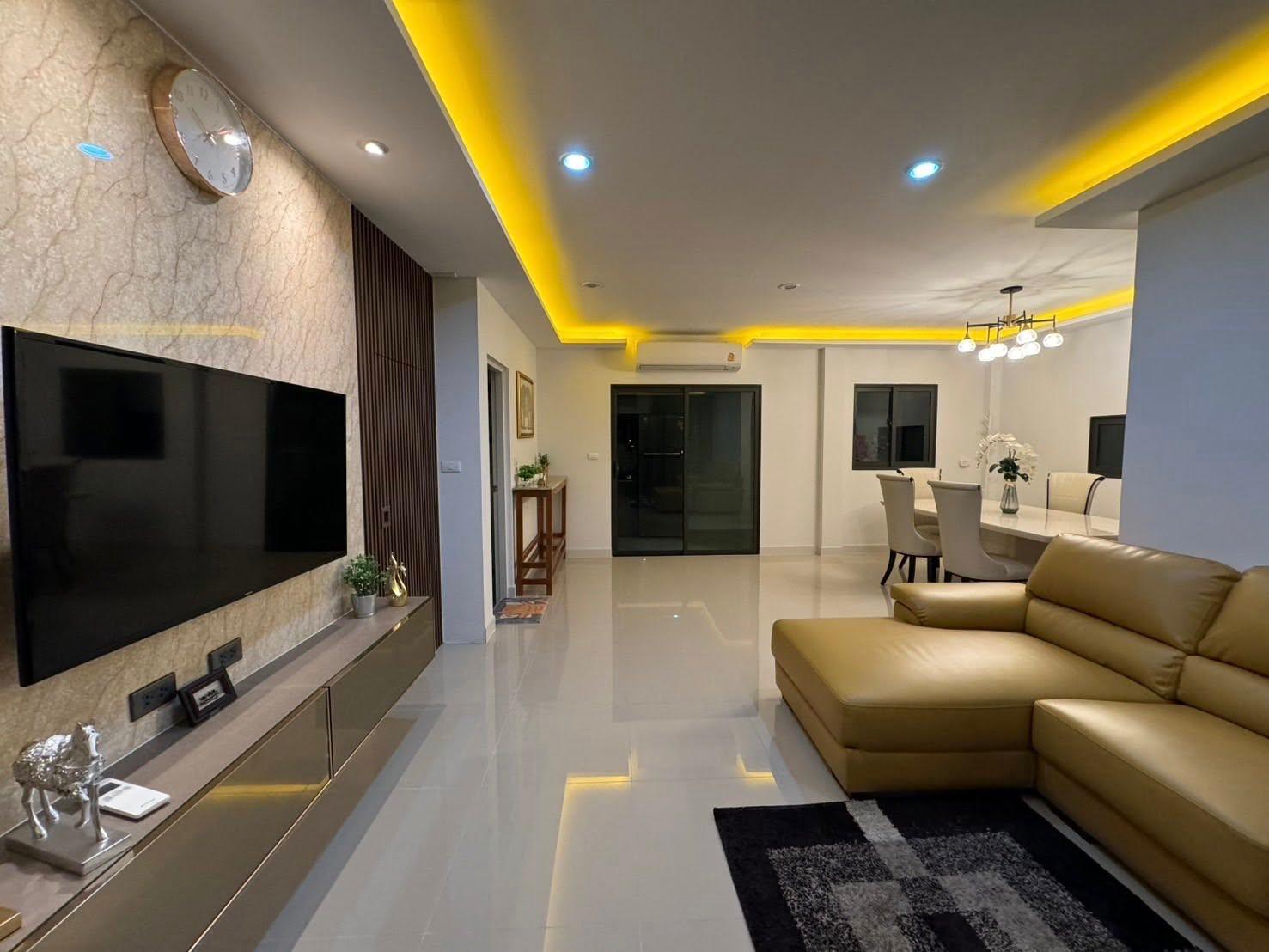 Pleno Sukhumvit-Bangna 2 - Image 2