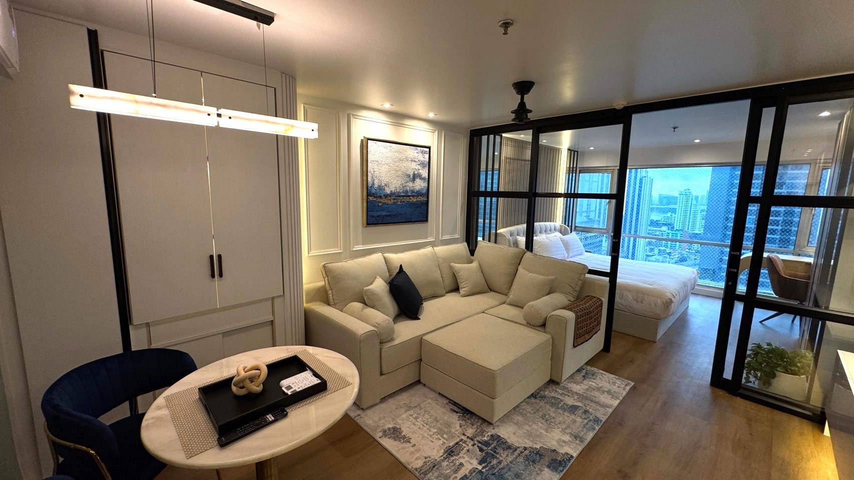 Sukhumvit Suite - Image 1