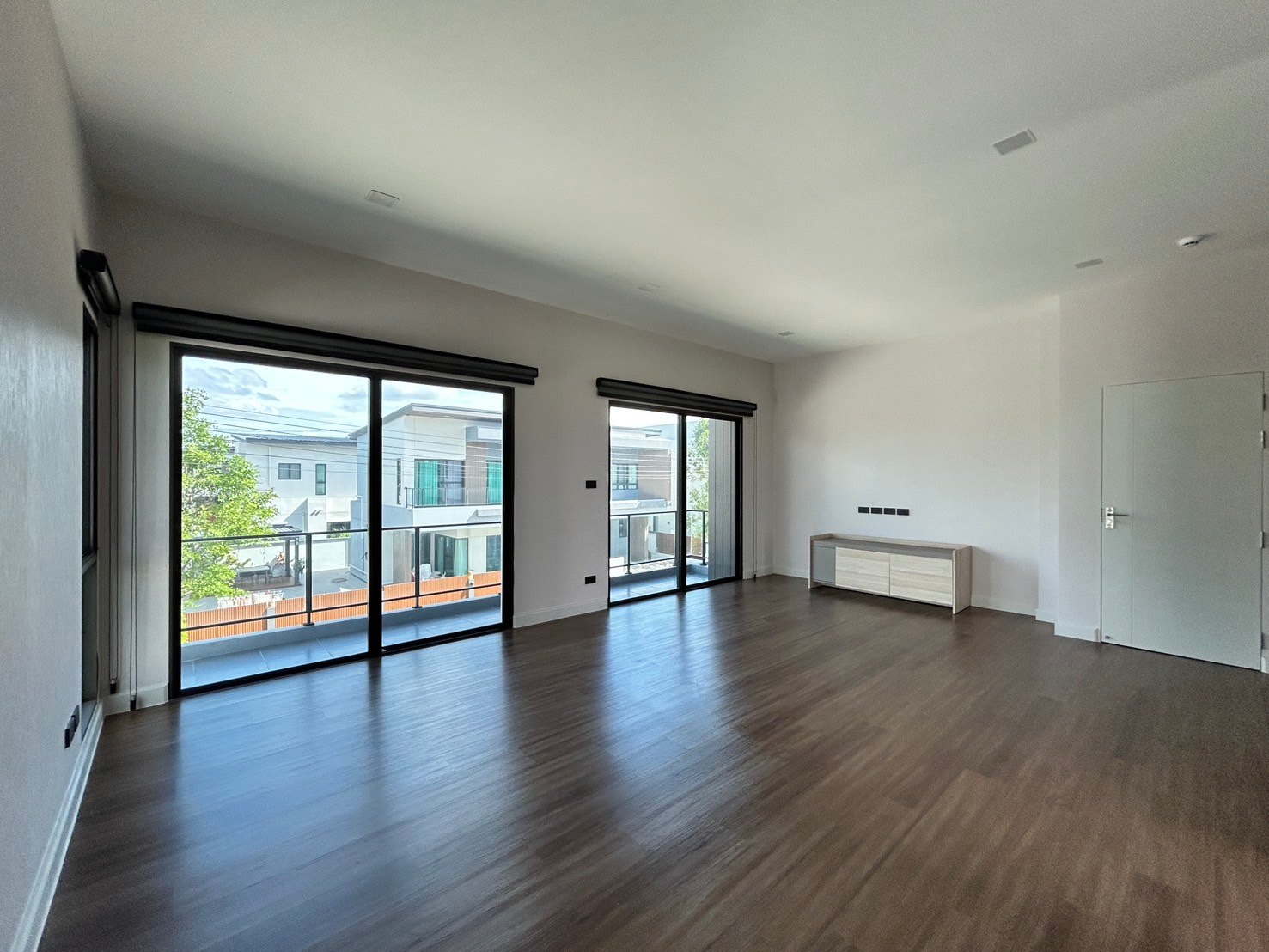 5 ห้องนอน บ้านเดี่ยว สำหรับขาย ใน คลองสองต้นนุ่น, ลาดกระบัง, กรุงเทพมหานคร - Image 3