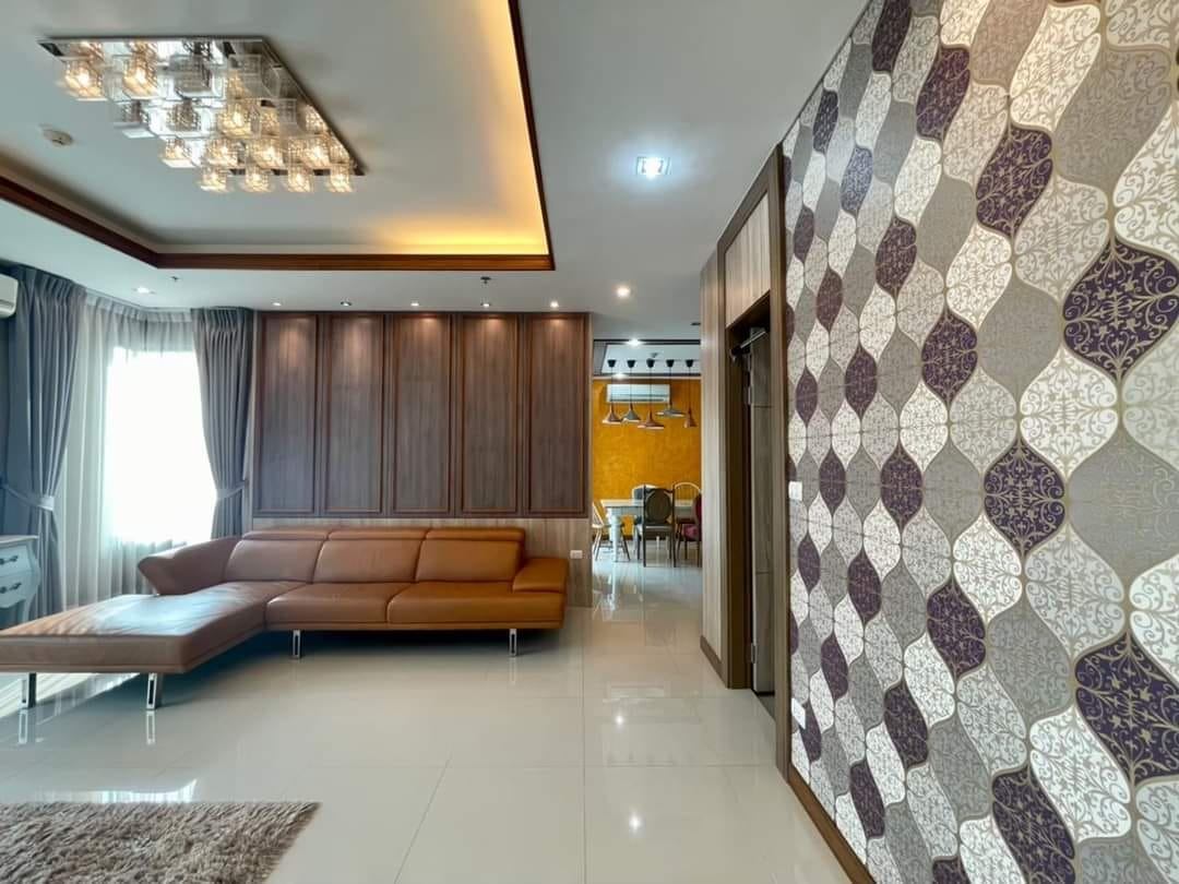 Villa Asoke Condominium - Image 9