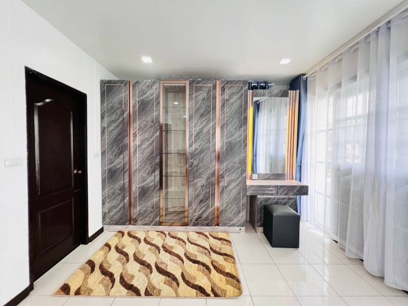 3 卧室 独立房屋  在  - Image 16