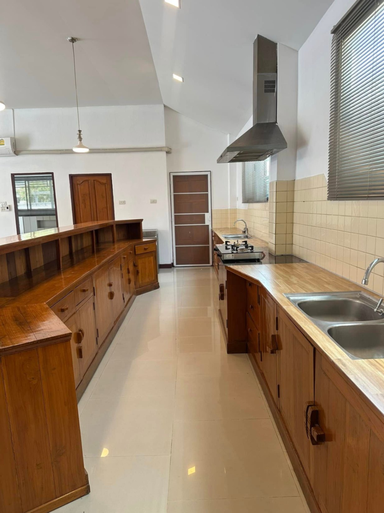 2 Bedroom House For Sale in San Phak Wan, Hang Dong, Chiang Mai - Image 5