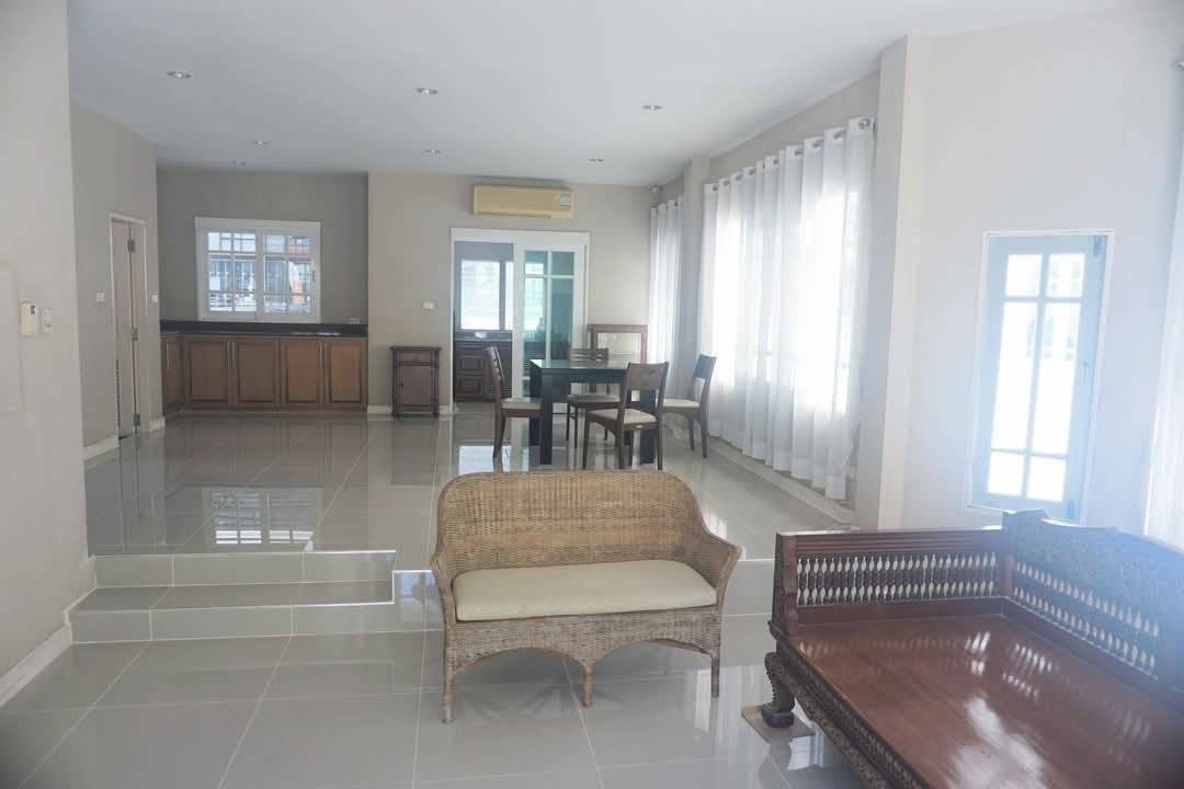 Villaggio Srinakarin-Bangna - Image 3