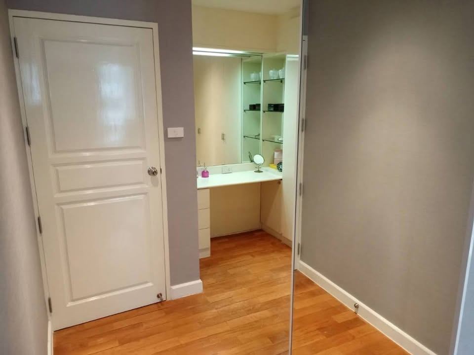 Supalai Place Condominium MAM (Sukhumvit 39 Phrom Phong) - Image 8