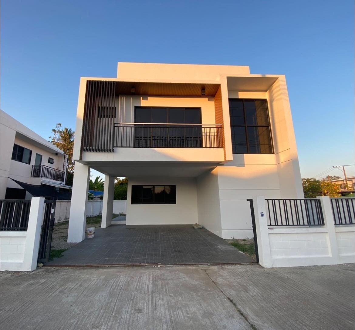 3 Bedroom House For Sale in Ton Pao, San Kamphaeng, Chiang Mai - Image 1
