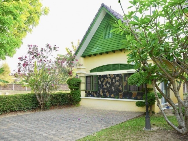 6 Bedroom House For Sale in Fa Ham, Mueang Chiang Mai, Chiang Mai - Image 23
