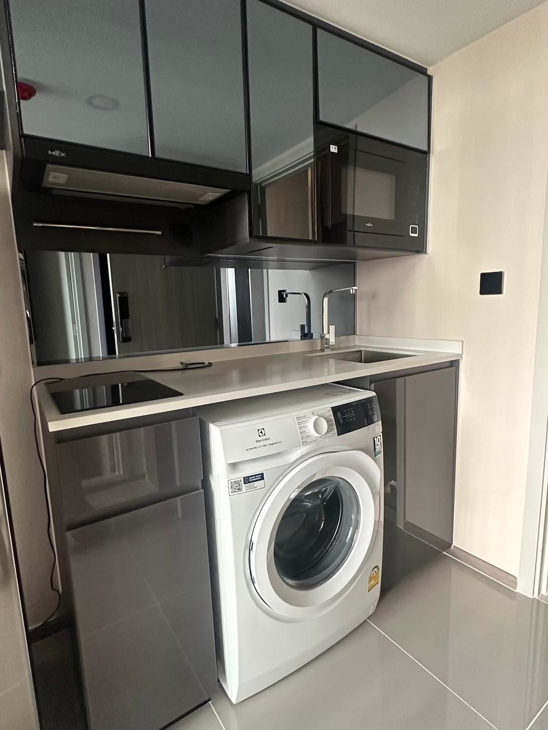 1 Bedroom Condo For Rent in Maha Phruettharam, Bang Rak, Bangkok - Image 8