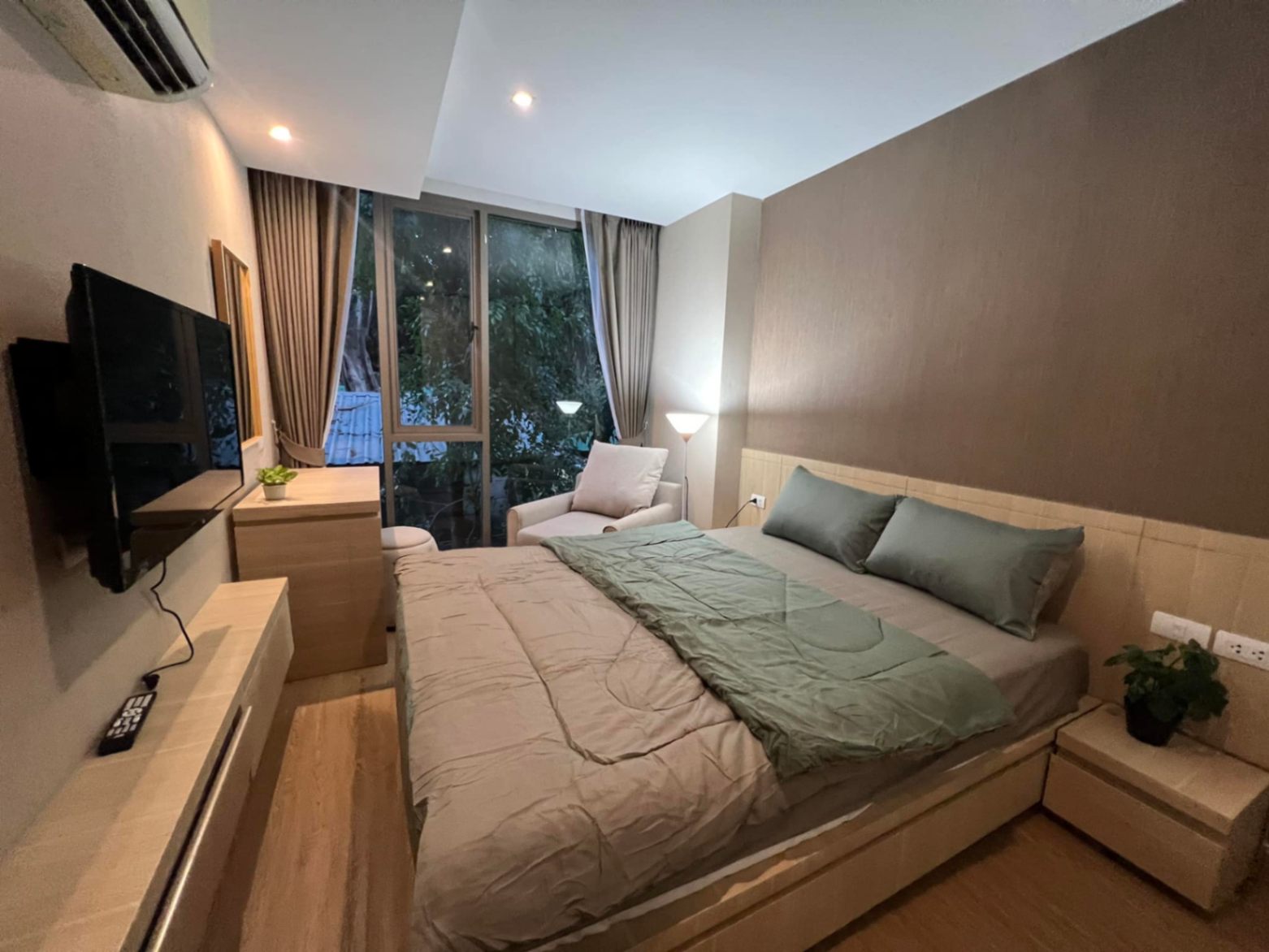 Klass Silom Condo - Image 9