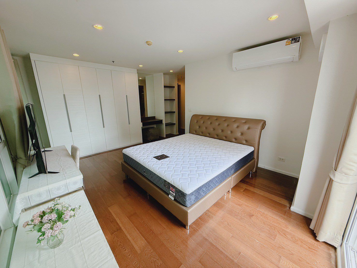 15 Sukhumvit Residences - Image 18