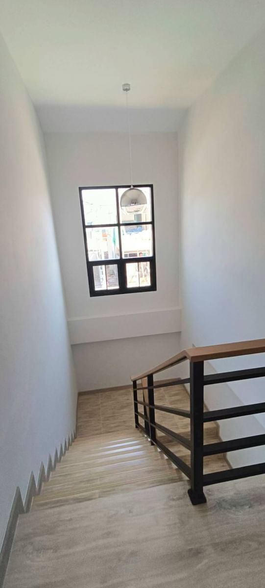 3 卧室 独立房屋  在  - Image 7