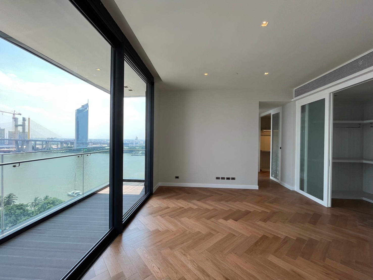4 Bedroom Condo For Sale in Bang Khlo, Bang Kho Laem, Bangkok - Image 3