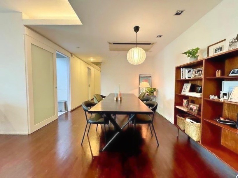 2 Bedroom Condo For Sale in Thung Mahamek, Sathon, Bangkok - Image 2