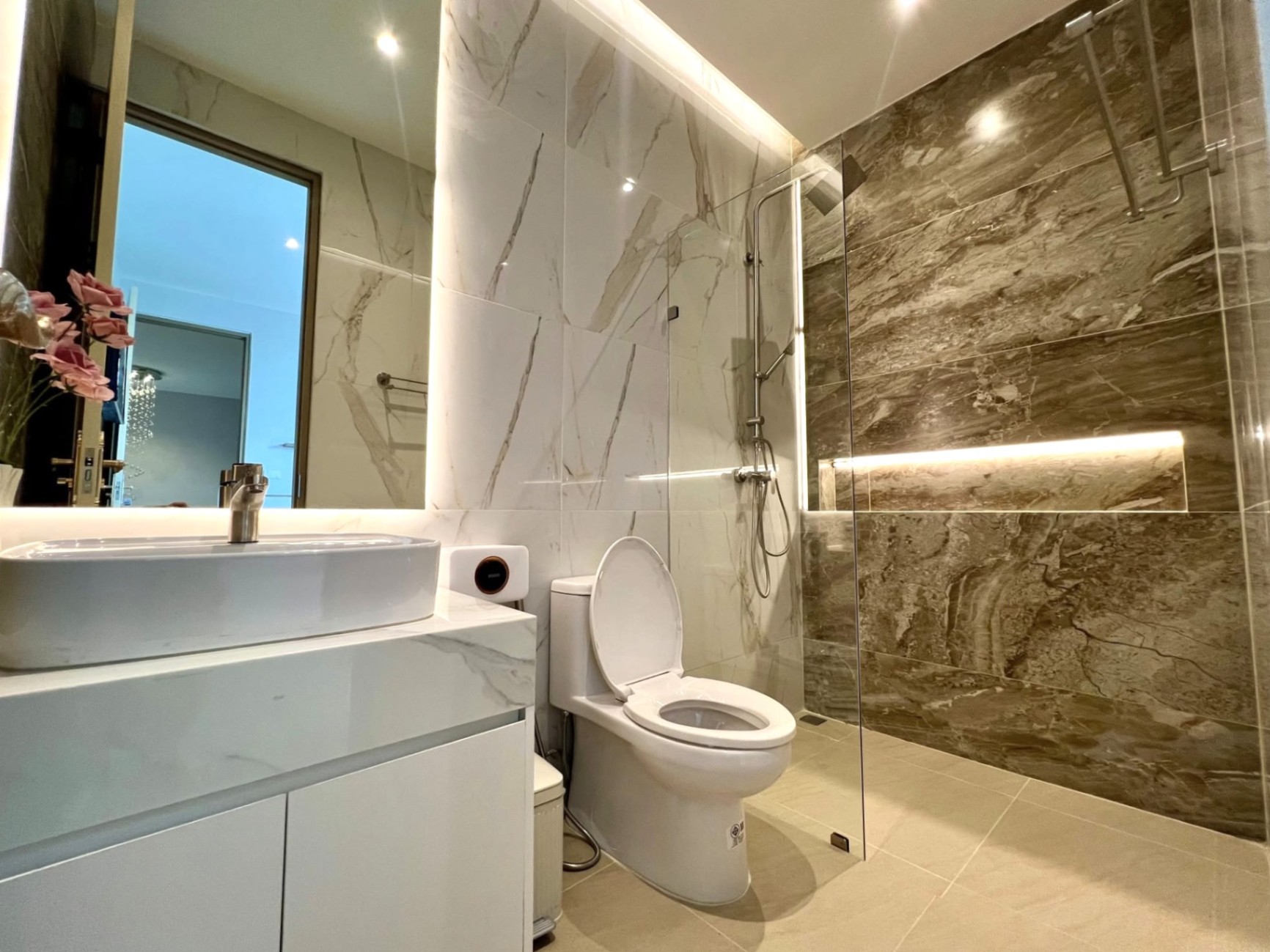 7 Bedroom House For Sale in Mae Hia, Mueang Chiang Mai, Chiang Mai - Image 14