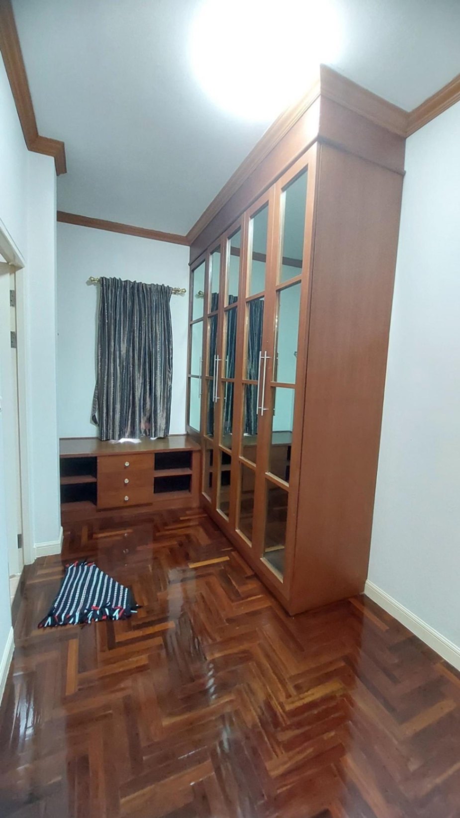 Home in Park - Image 7