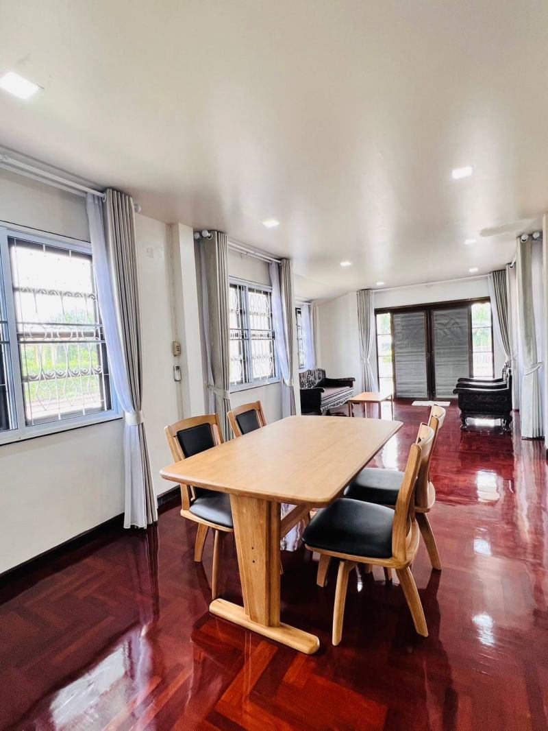 3 卧室 独立房屋  在  - Image 7