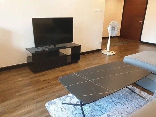 Avenue 61 Condominium - Image 2