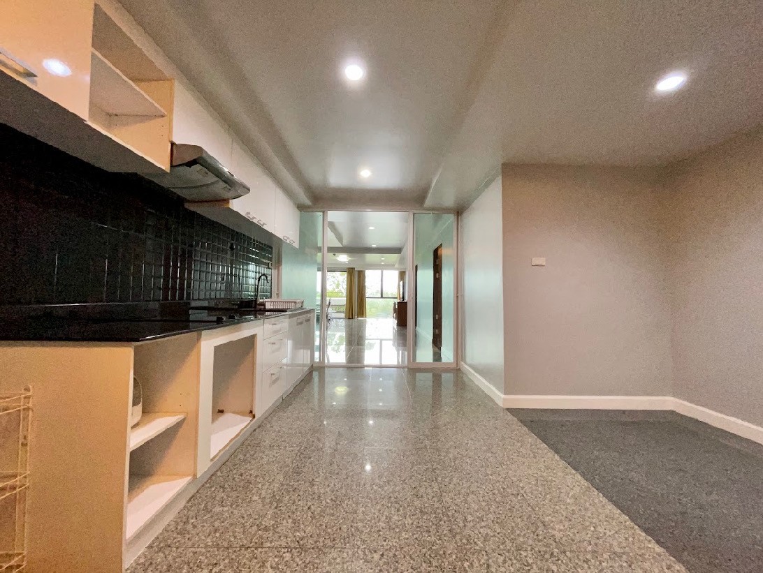 3 Bedroom Condo For Sale in Wat Ket, Mueang Chiang Mai, Chiang Mai - Image 18