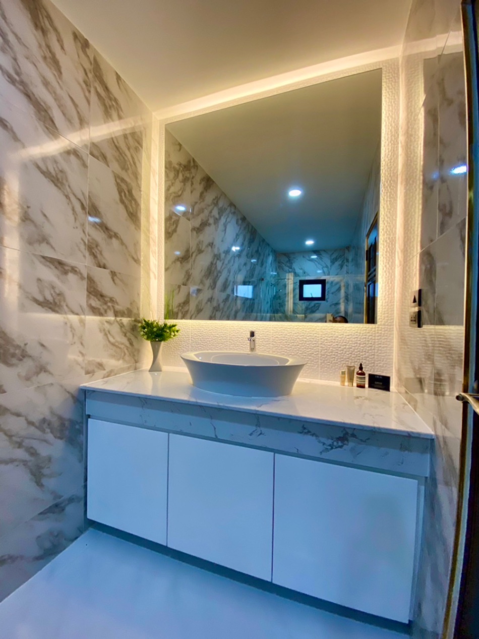 4 Bedroom House For Sale in Rong Wua Daeng, San Kamphaeng, Chiang Mai - Image 17