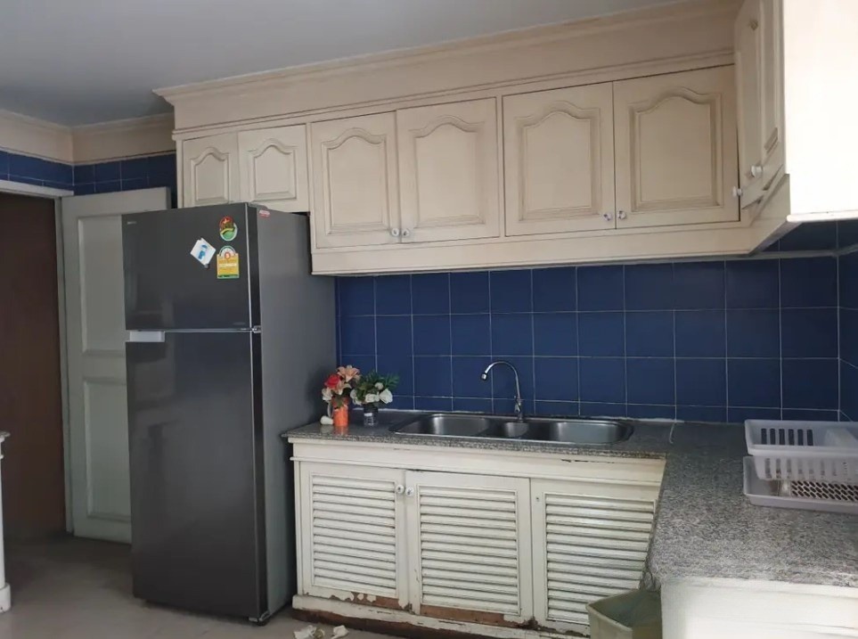3 Bedroom Condo For Sale in Khlong Tan Nuea, Vadhana, Bangkok - Image 3