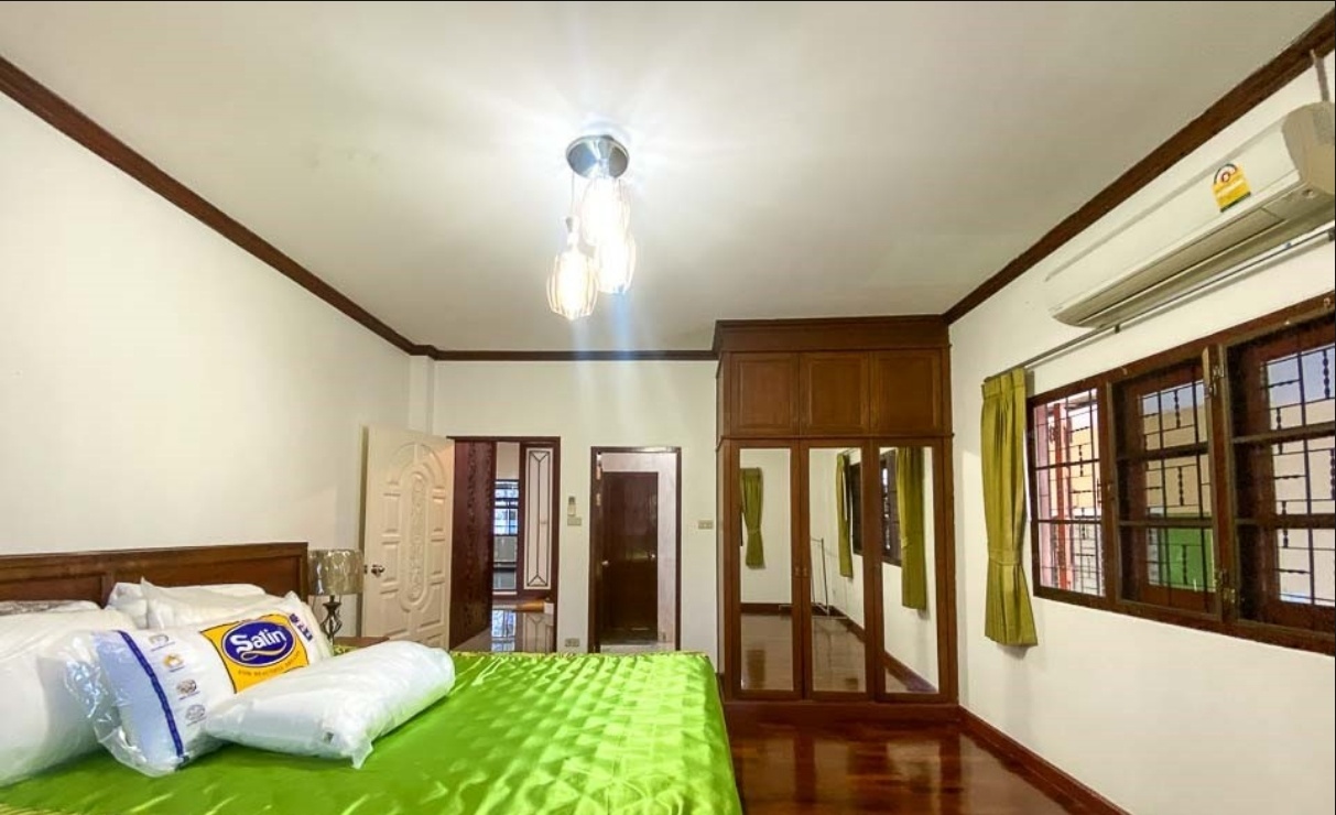 5 Bedroom House For Sale in San Phisuea, Mueang Chiang Mai, Chiang Mai - Image 13