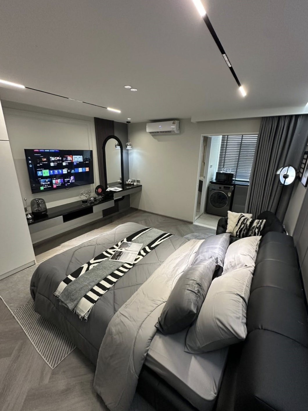 103 Condominium 2 (Soi 12) - Image 1