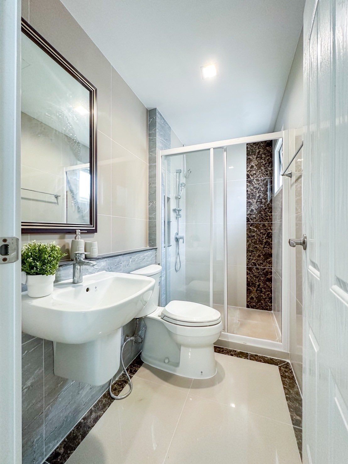 4 Bedroom House For Sale in Bang Khun Thian, Chom Thong, Bangkok - Image 23