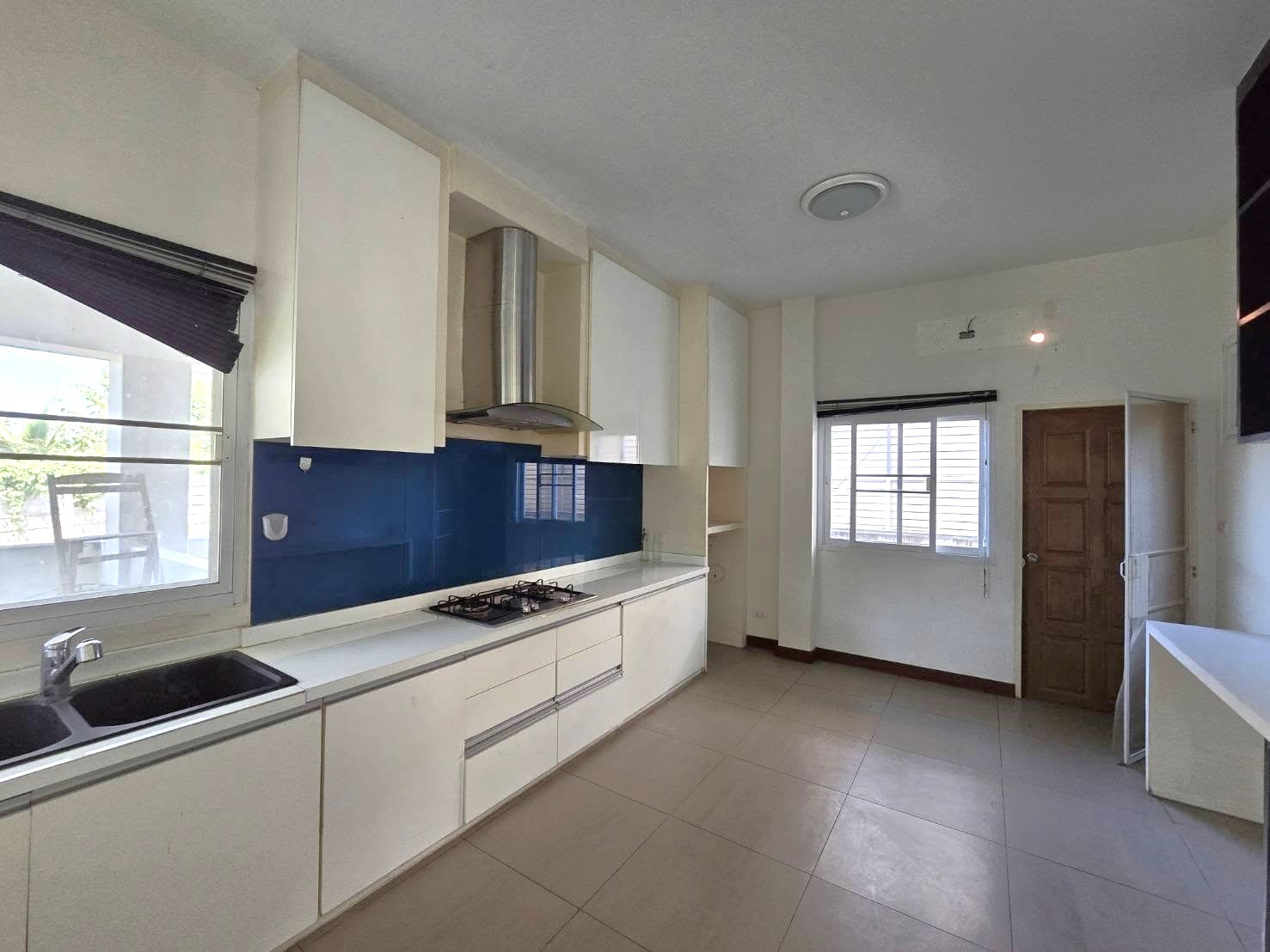 3 Bedroom House For Sale in San Phranet, San Sai, Chiang Mai - Image 3