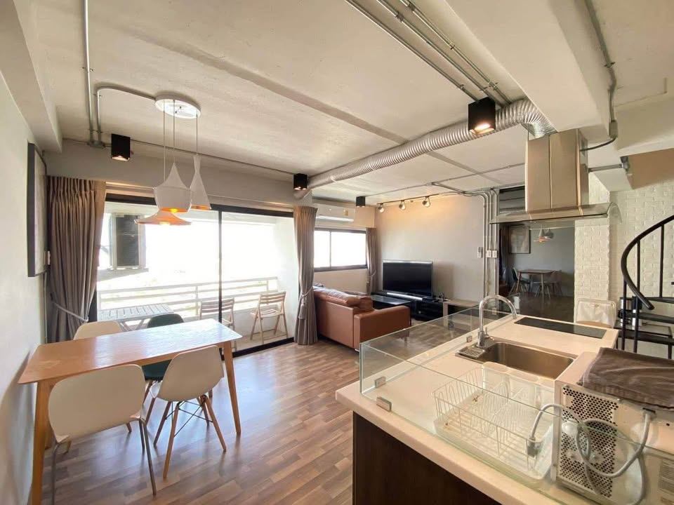 Thonglor Tower - Image 3