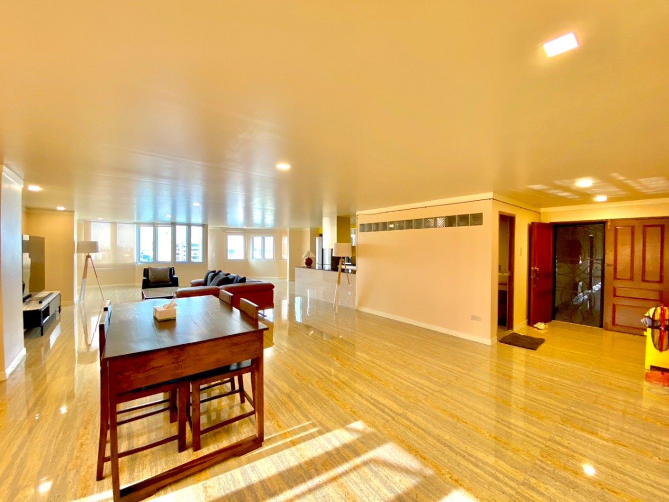 Nakornping Condo - Image 7