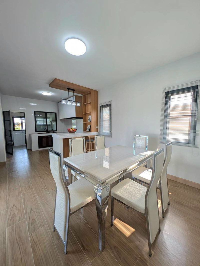 5 Bedroom House For Sale in San Phak Wan, Hang Dong, Chiang Mai - Image 17