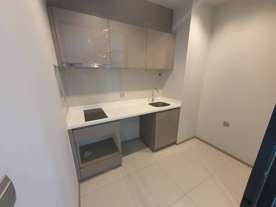 Life Asoke - Rama 9 - Image 3