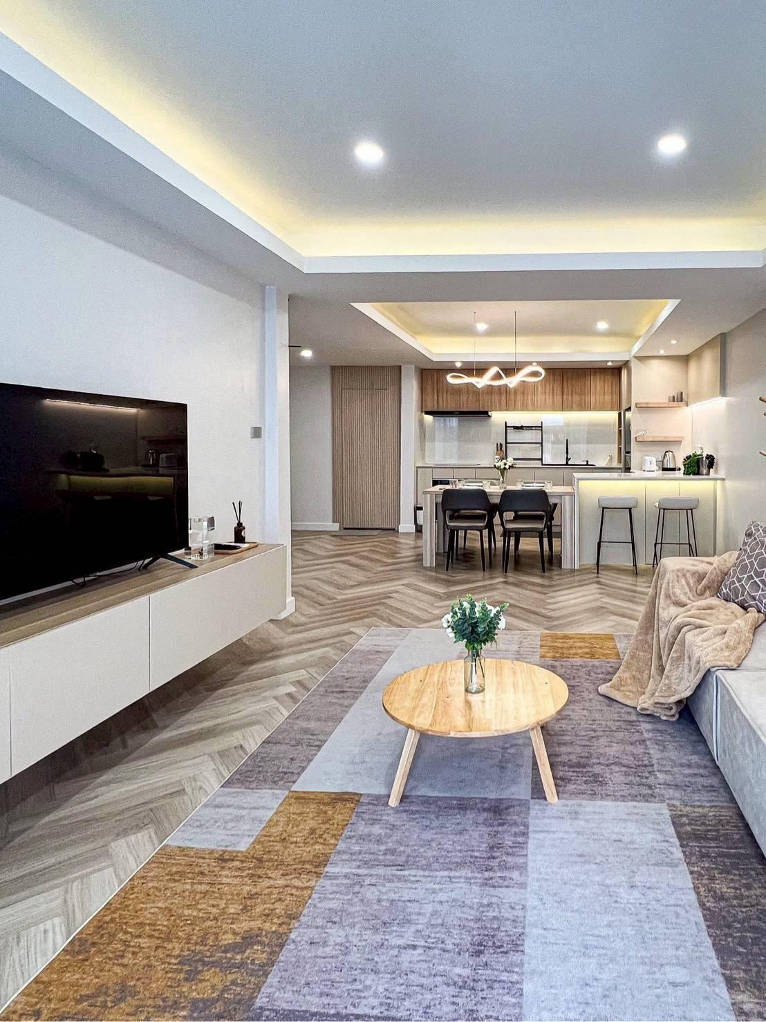 4 Bedroom Townhouse For Sale in Khlong Tan Nuea, Vadhana, Bangkok - Image 2