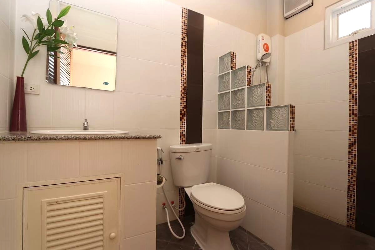 2 Bedroom House For Rent in Saraphi, Saraphi, Chiang Mai - Image 13